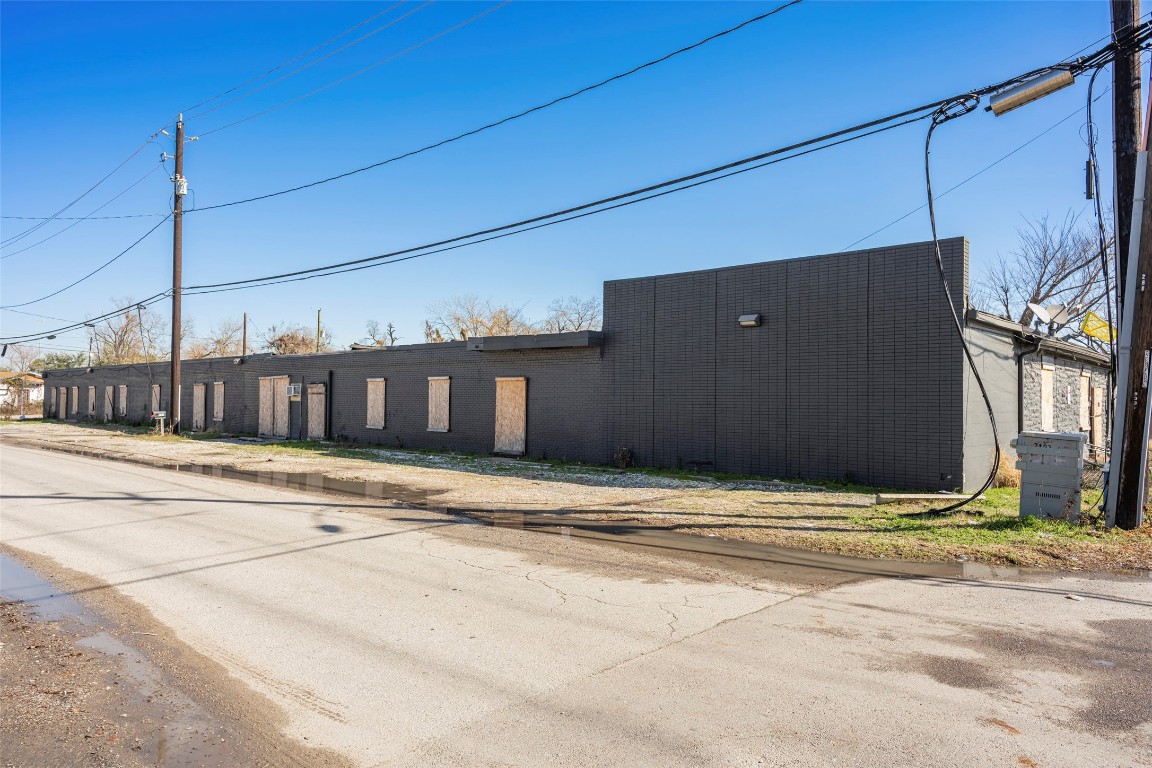 933 Harbor Street, Unit 12 Houston, TX 77020 - Photo 16 of 27