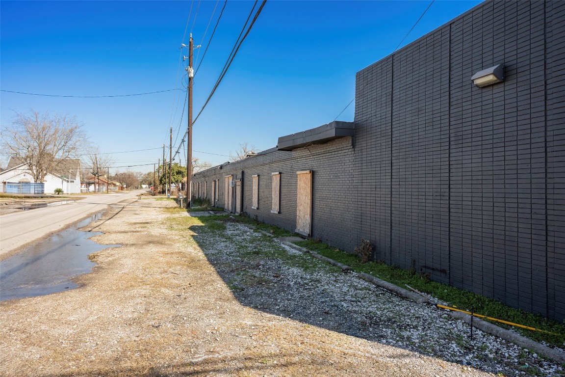 933 Harbor Street, Unit 12 Houston, TX 77020 - Photo 17 of 27