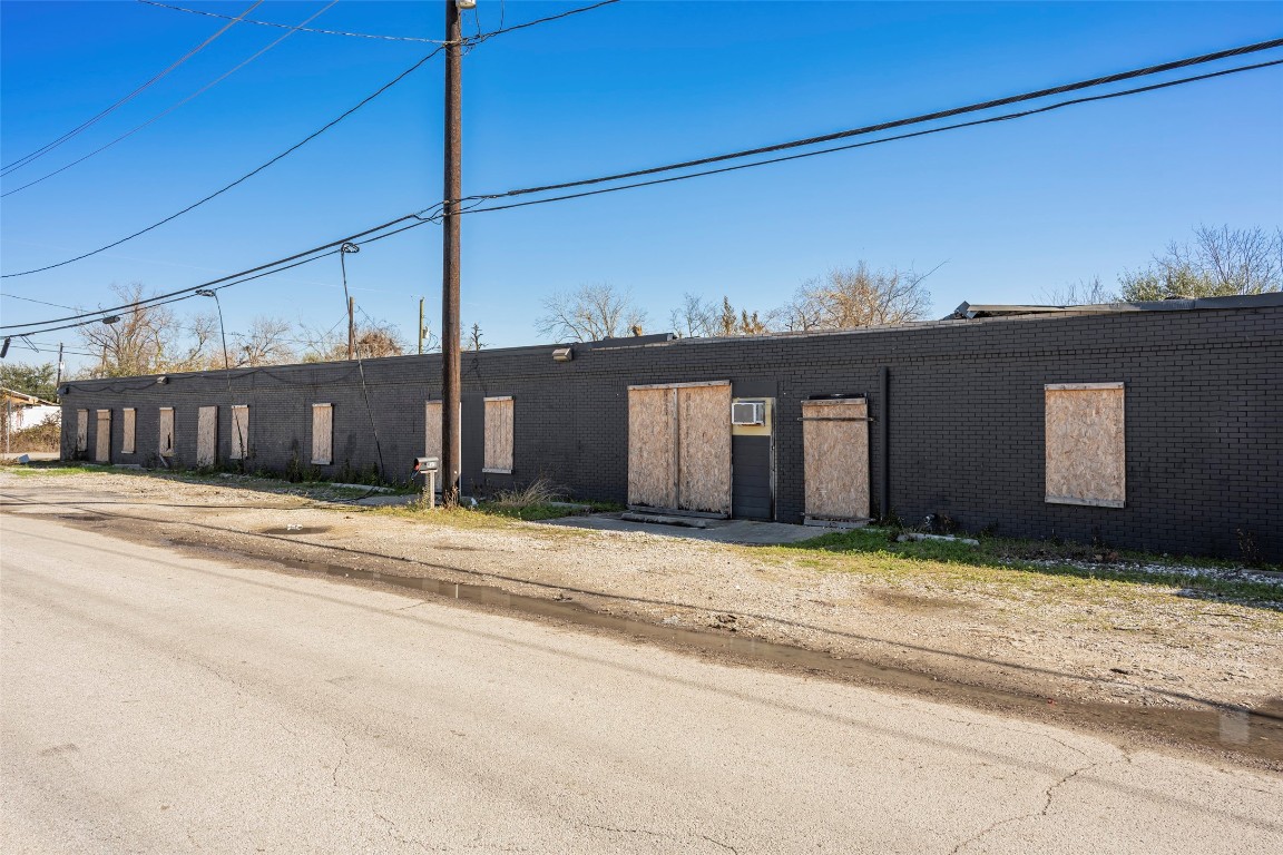 933 Harbor Street, Unit 12 Houston, TX 77020 - Photo 22 of 27