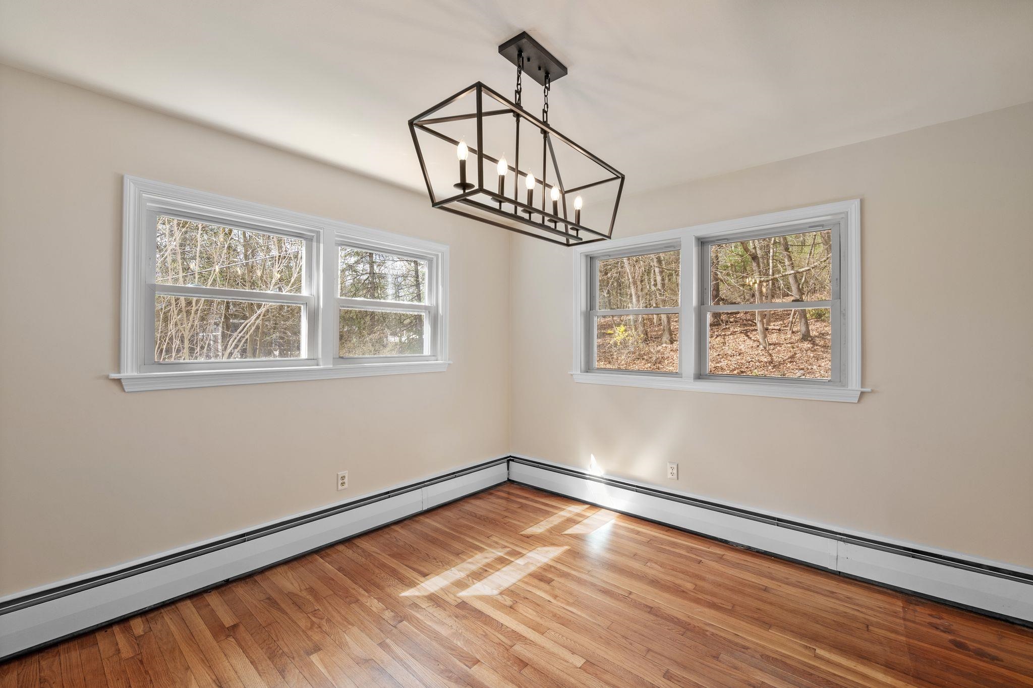 282 Wallace Road Bedford, NH 03110 - Photo 10 of 53 Gallery Image 10