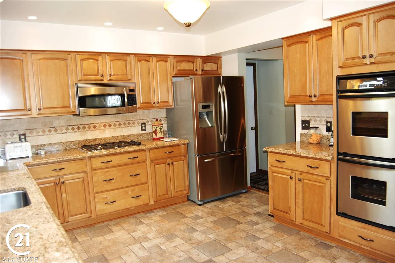 67483 Wolcott Road Ray, MI 48096 - Photo 8 of 41
