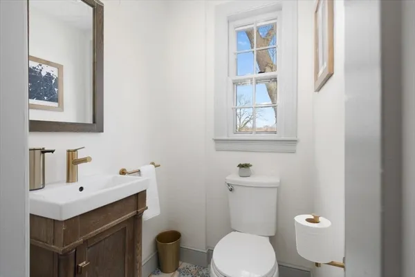 $1,195,000 | 67 Governor Long Road, Hingham, MA 02043