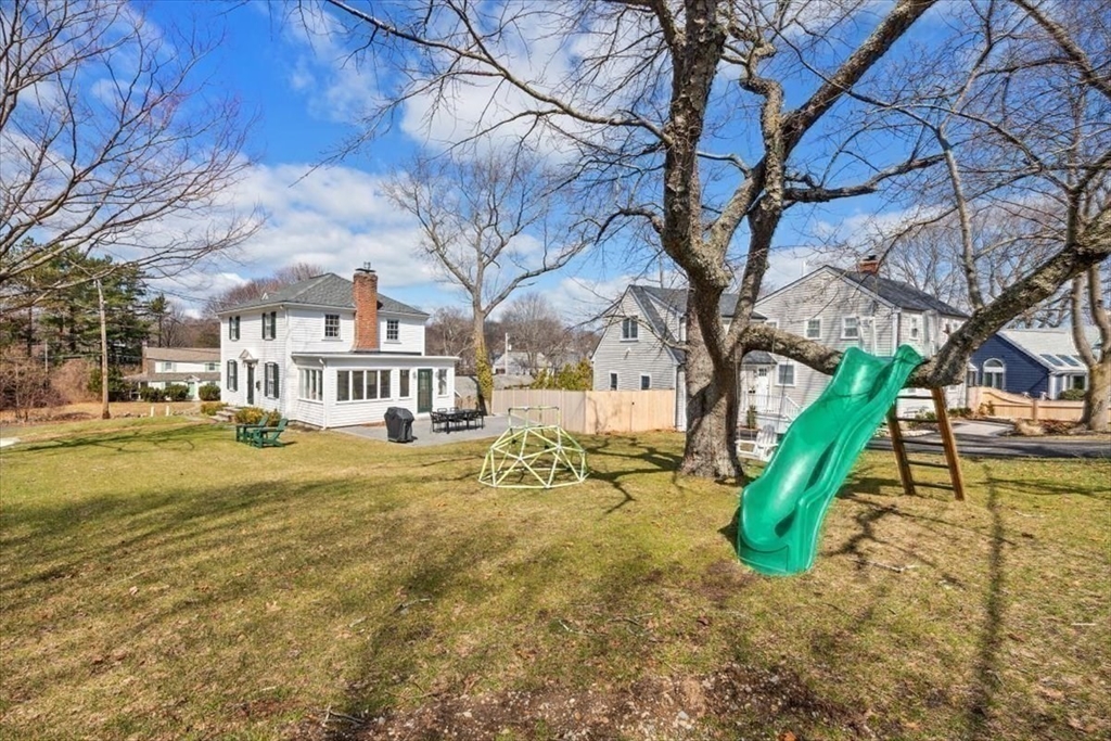 67 Governor Long Road Hingham, MA 02043 - Photo 26 of 34