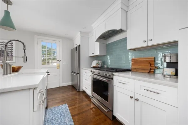 $1,195,000 | 67 Governor Long Road, Hingham, MA 02043