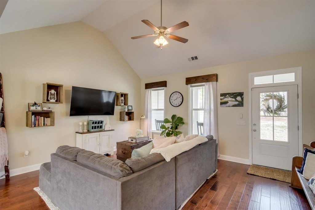 111 Barrett Mill Road Waynesboro, GA 30830 - Photo 7 of 36