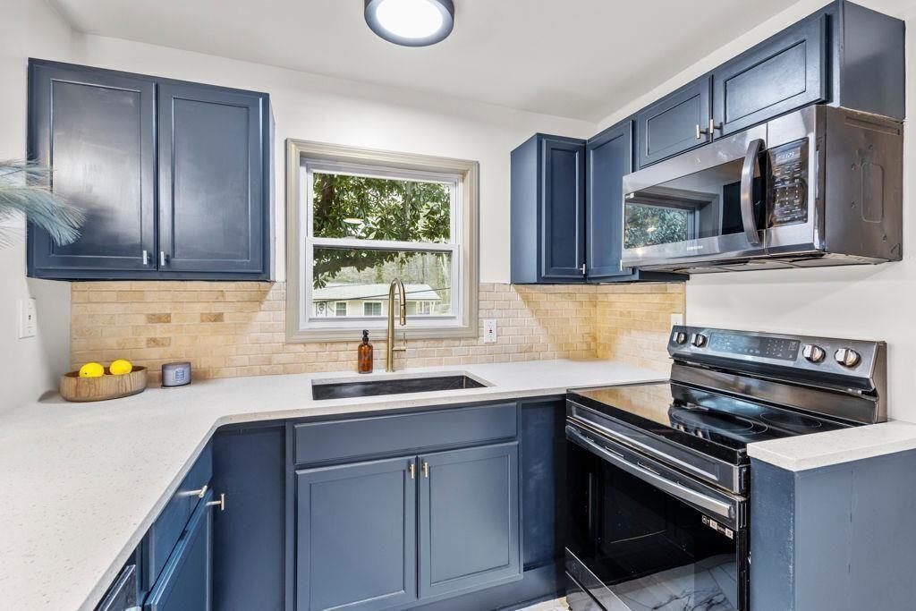 2608 Barge Road Southwest Atlanta, GA 30331 - Photo 12 of 24
