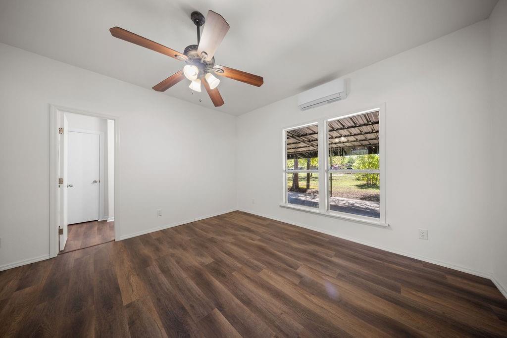 132 Stacks Road Ennis, TX 75119 - Photo 13 of 36 Gallery Image 13