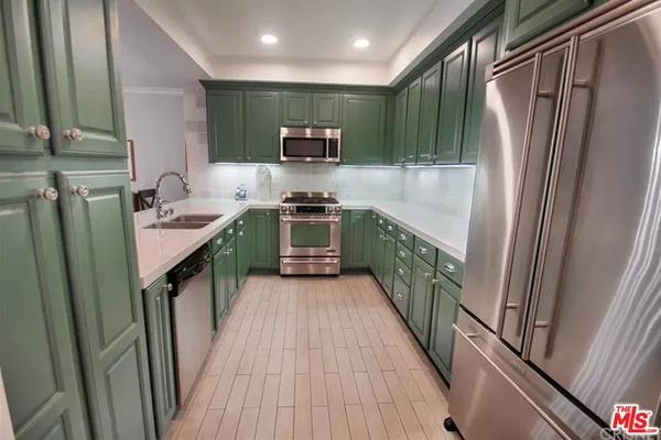 $4,400 | 4533 Vista Del Monte Avenue, Unit 101, Los Angeles, CA 91403
