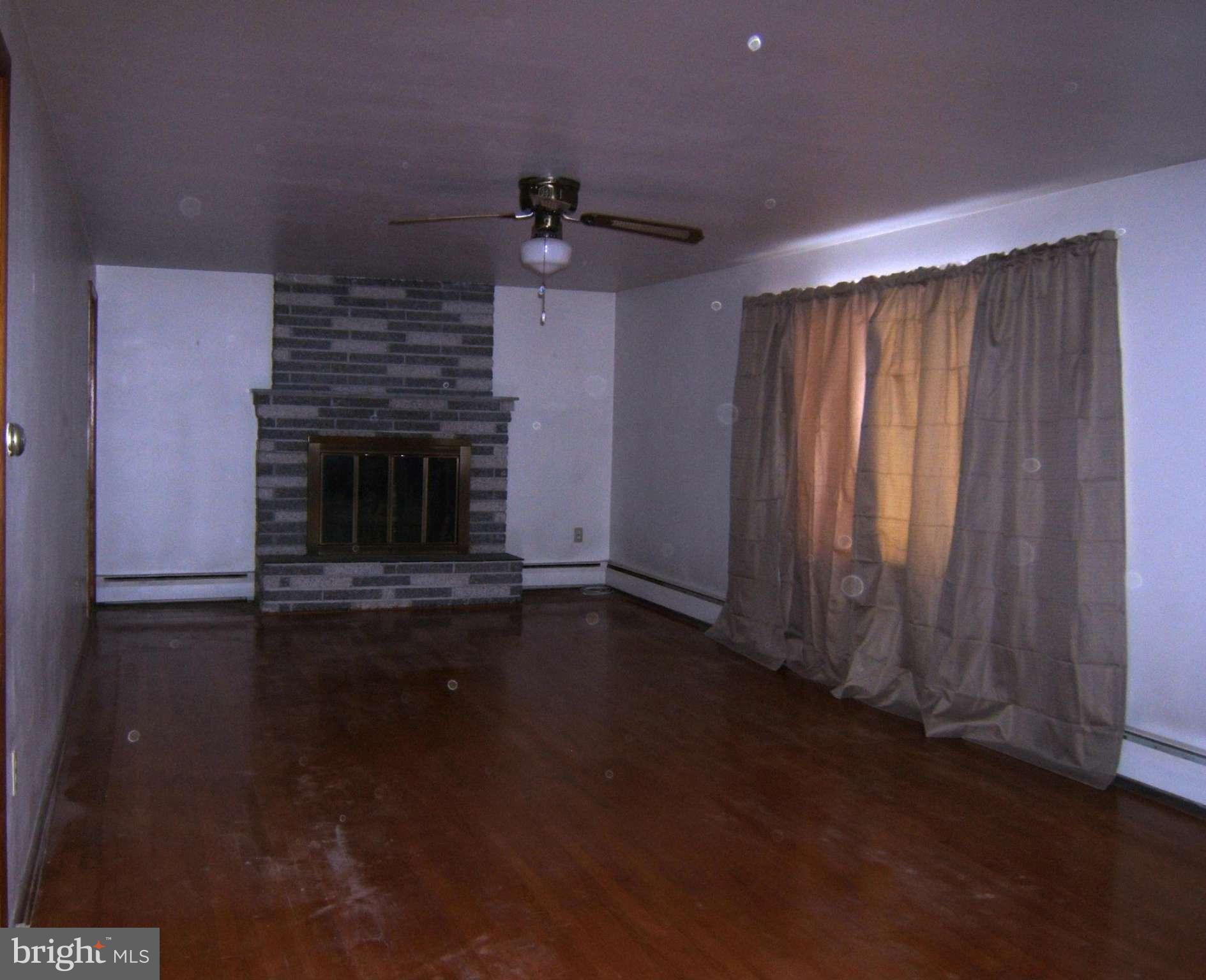 1280 Sulphur Springs Road Inwood, WV 25428 - Photo 3 of 30 Living Room
