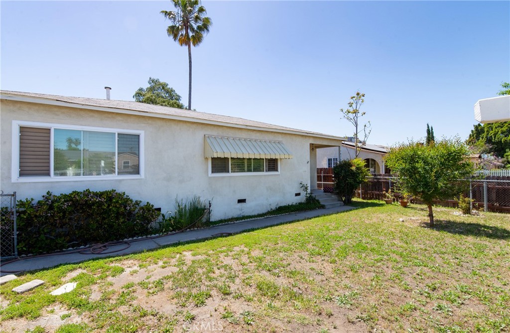 13426 Mercer Street Pacoima, CA 91331 - Photo 12 of 20 Side of the House