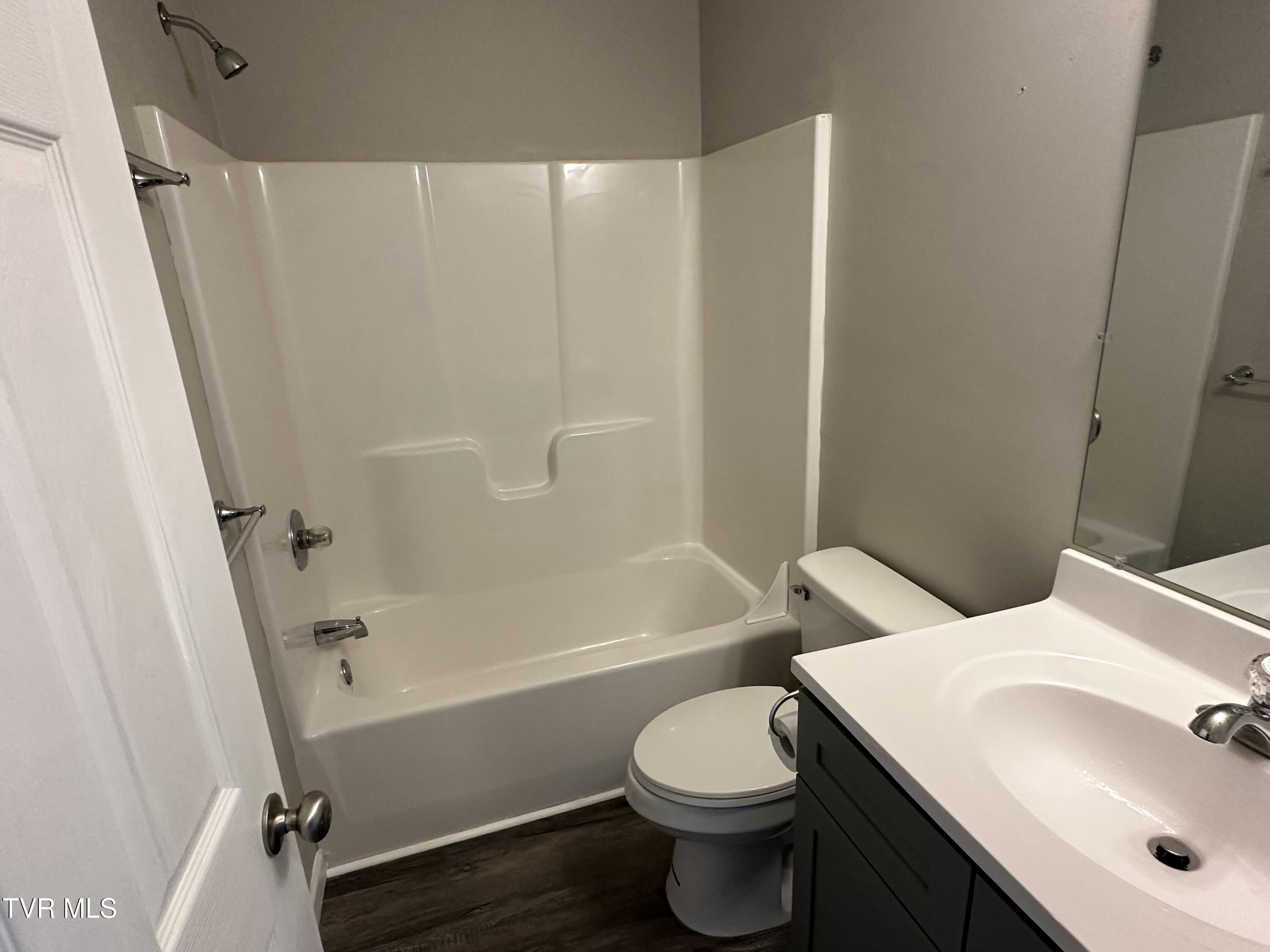 719 Parsonage Road Dandridge, TN 37725 - Photo 9 of 16 IMG_3994