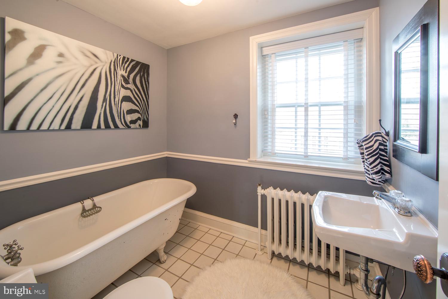 320 Fairhill Road Wynnewood, PA 19096 - Photo 23 of 26 Bathroom