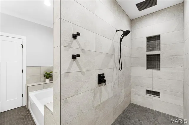 $575,000 | 9 East Main Street, Washington, MO 63090