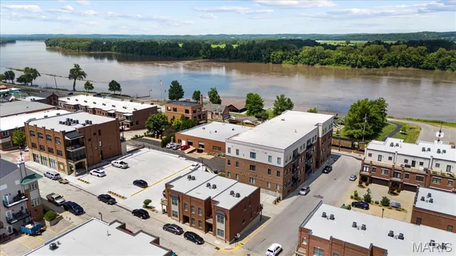 $575,000 | 9 East Main Street, Washington, MO 63090