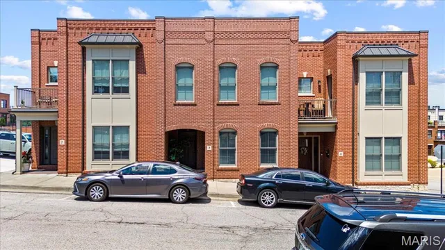 $575,000 | 9 East Main Street, Washington, MO 63090