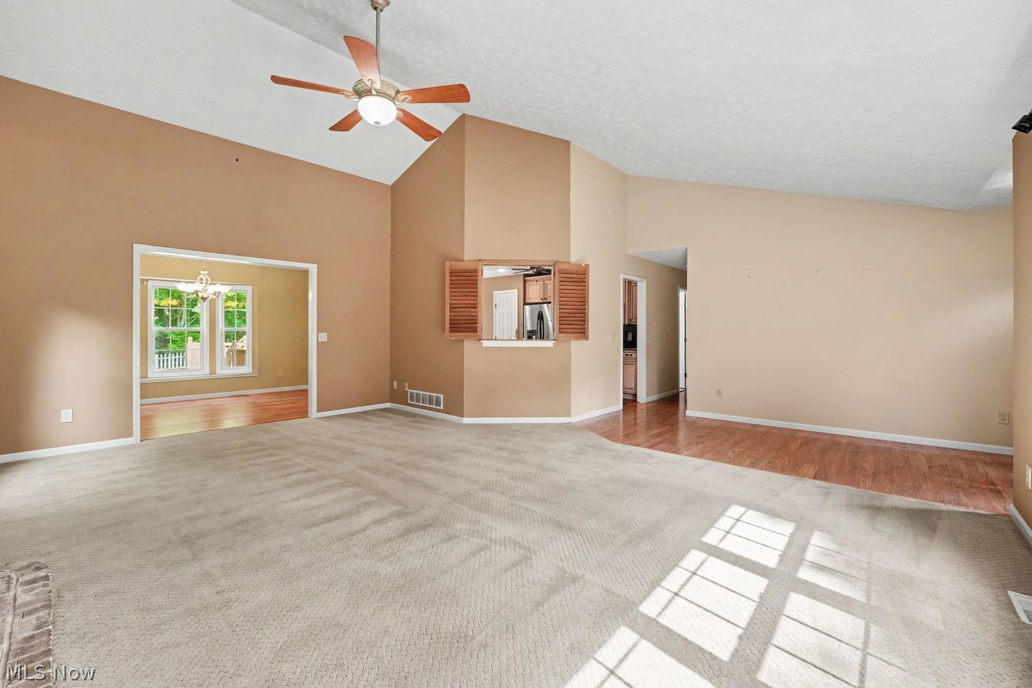 2044 Haines Road Madison, OH 44057 - Photo 3 of 24 Great Room