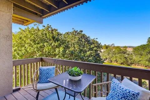 $525,000 | 4208 La Casita Way, Unit 3, Oceanside, CA 92057