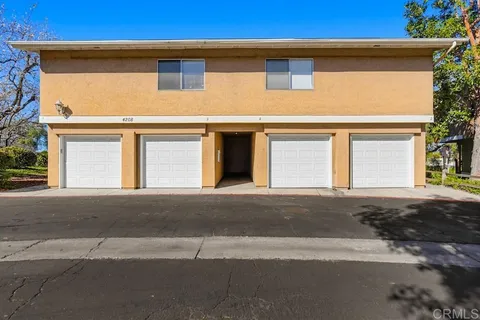 $525,000 | 4208 La Casita Way, Unit 3, Oceanside, CA 92057