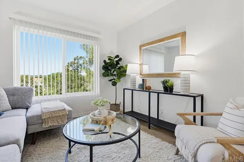 $525,000 | 4208 La Casita Way, Unit 3, Oceanside, CA 92057