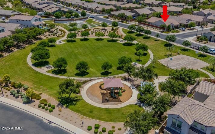 4341 South Mayfair Way Gilbert, AZ 85297 - Photo 37 of 39 Maureen arrow pic 2