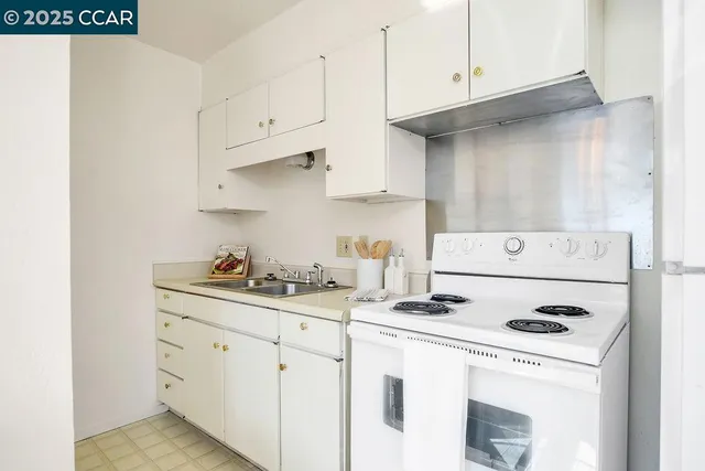 $875,000 | 1410 Lang Street, Martinez, CA 94553