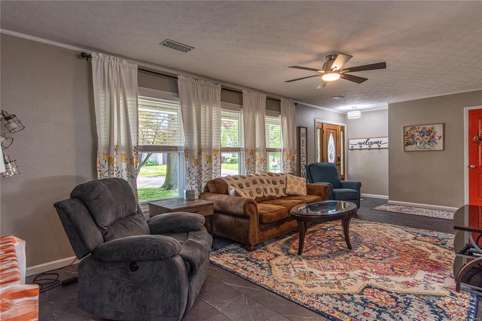 3213 Mill Springs Road Belleville, IL 62221 - Photo 8 of 38 Gallery Image 8