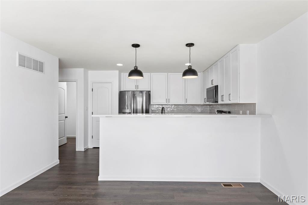 2 Belmont At Grove St. Louis, MO 63123 - Photo 18 of 20