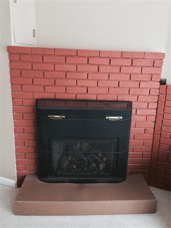 7 Lexington Road Billerica, MA 01821 - Photo 16 of 20 a close view of fireplace