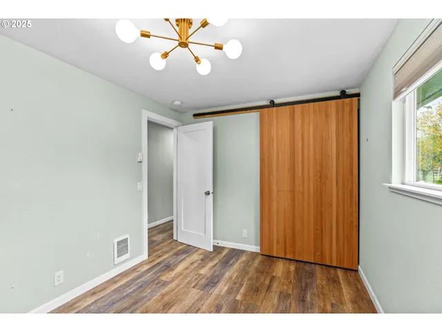 $900,000 | 27862 Green Oaks Drive, Eugene, OR 97402