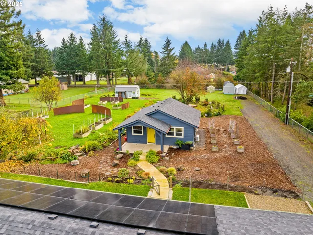 $900,000 | 27862 Green Oaks Drive, Eugene, OR 97402