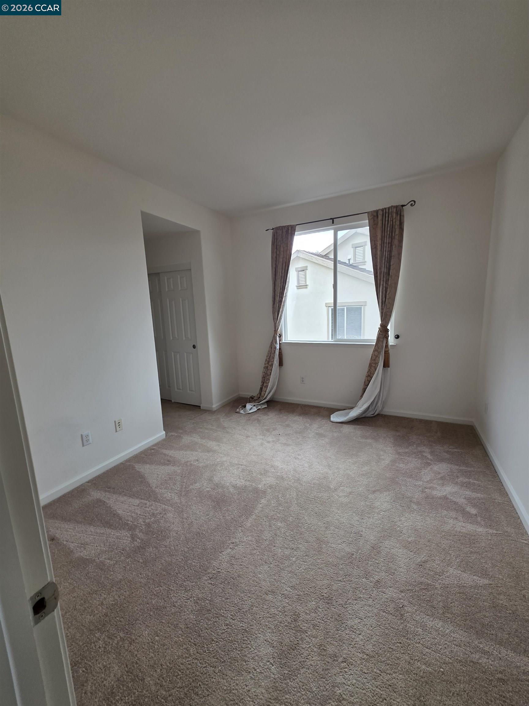 1830 Hollyview Drive San Ramon, CA 94582 - Photo 25 of 36 an empty room with a window