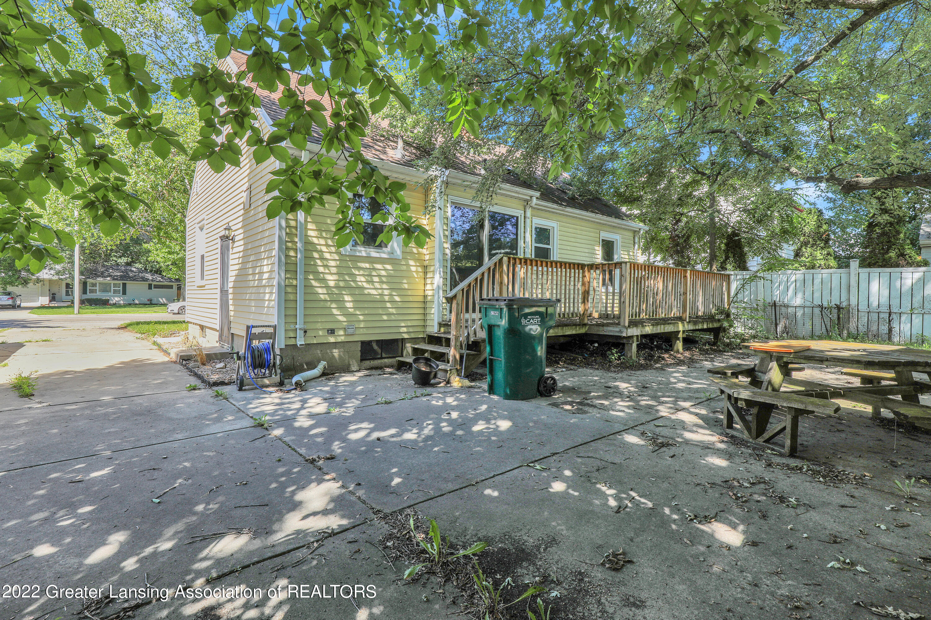 2401 Pleasant Grove Road Lansing, MI 48910 - Photo 27 of 29 9I3A5729
