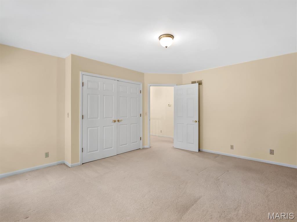 908 North Ballas Road St. Louis, MO 63131 - Photo 32 of 53
