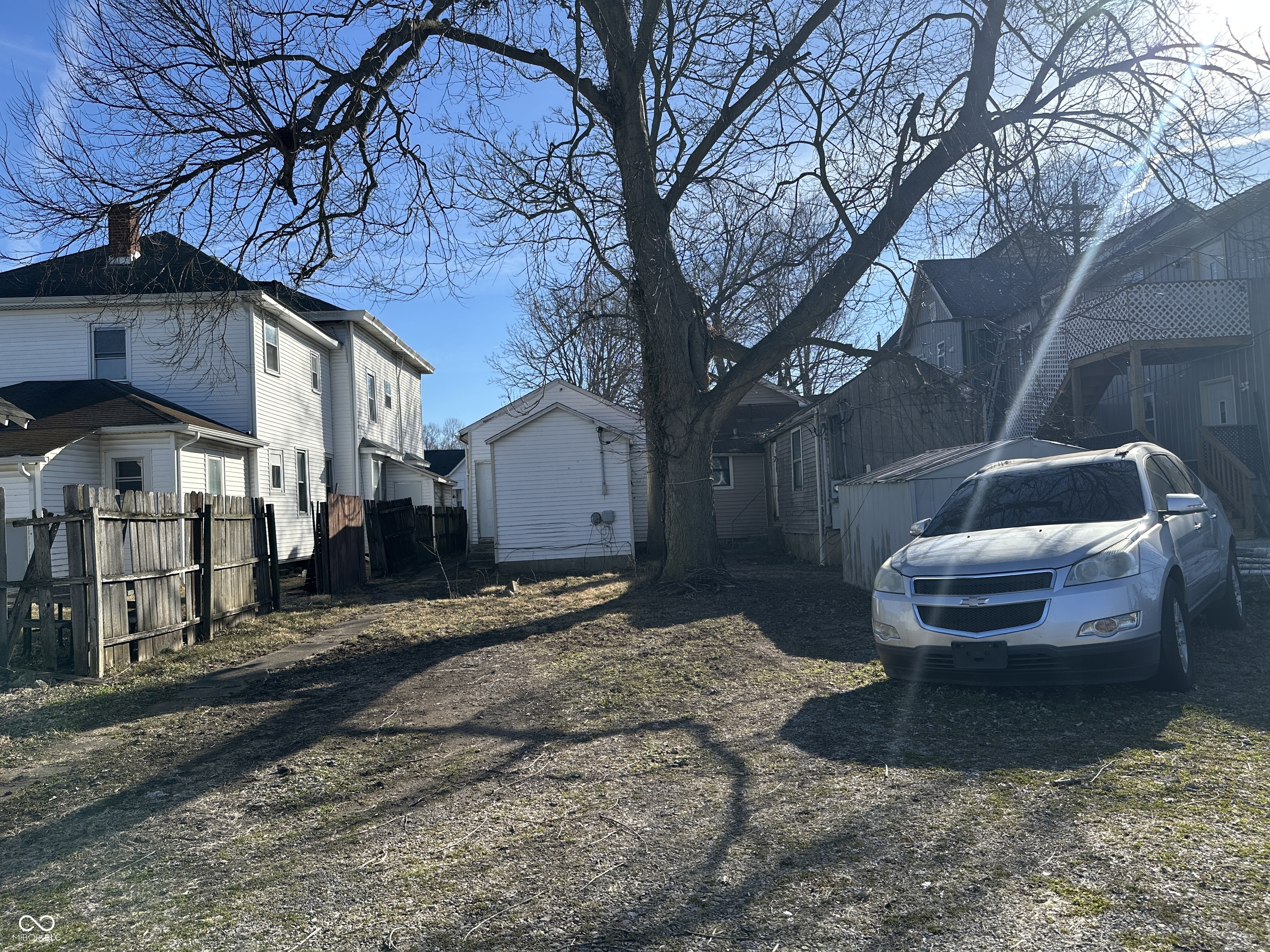 924 Pearl Street Columbus, IN 47201 - Photo 2 of 2