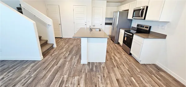 $2,095 | 915 Violet Heron Street, Henderson, NV 89011