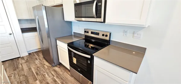 $2,095 | 915 Violet Heron Street, Henderson, NV 89011