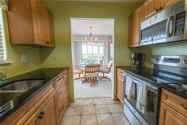 $2,400 | 831 Audubon Drive, Unit 831, Bradenton, FL 34209