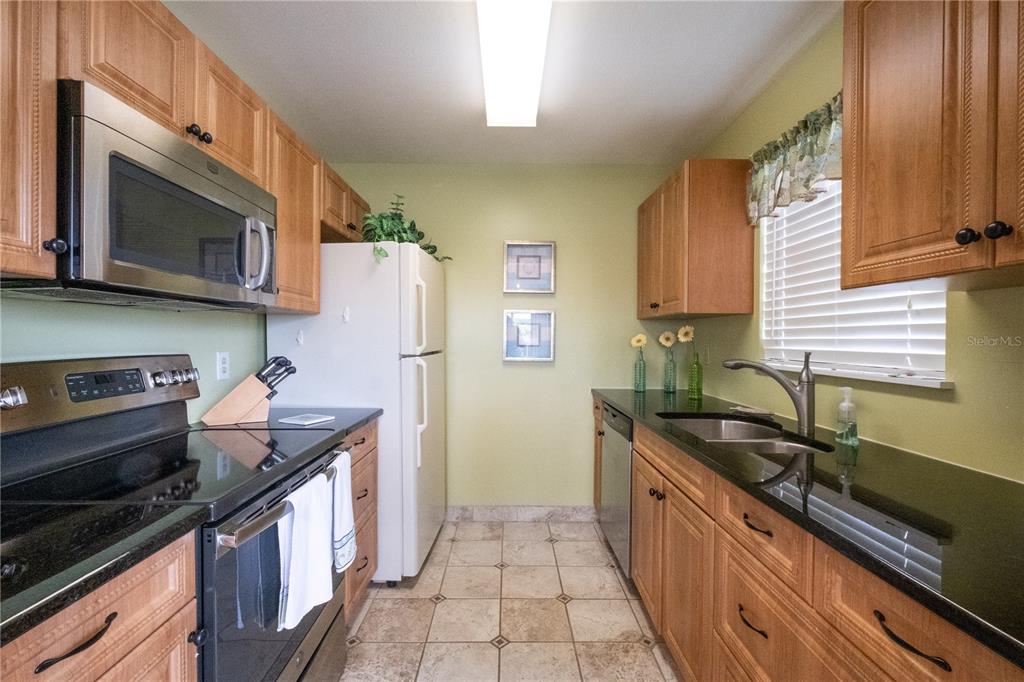 831 Audubon Drive, Unit 831 Bradenton, FL 34209 - Photo 7 of 26