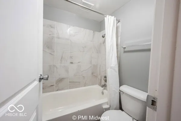 $925 | 7046 East US Highway 36, Unit 11, Avon, IN 46123