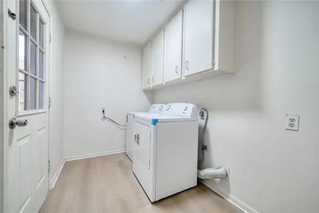 $2,350 | 7838 Vickijohn Drive, Houston, TX 77071