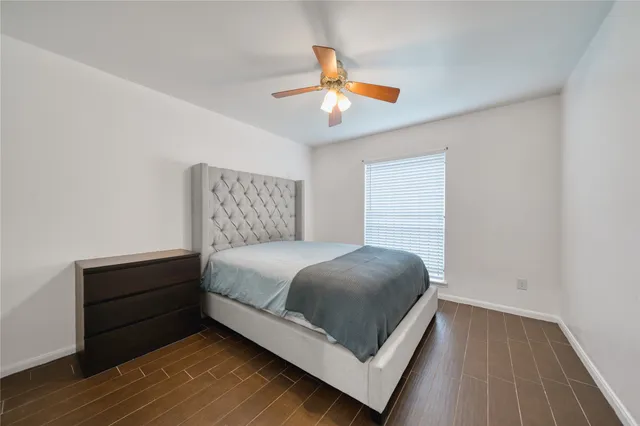 $2,350 | 7838 Vickijohn Drive, Houston, TX 77071