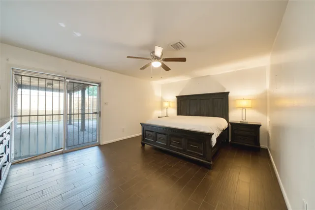 $2,350 | 7838 Vickijohn Drive, Houston, TX 77071