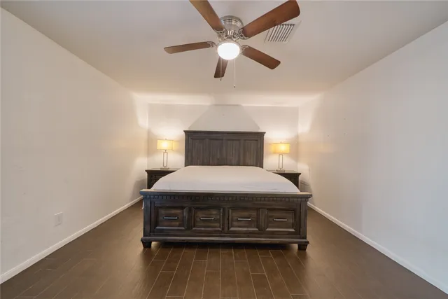 $2,350 | 7838 Vickijohn Drive, Houston, TX 77071