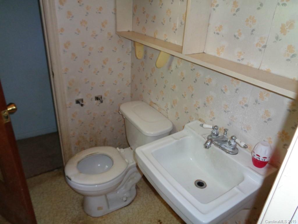 172 Alexander Road Troy, NC 27371 - Photo 1 of 11 Gallery Image 1