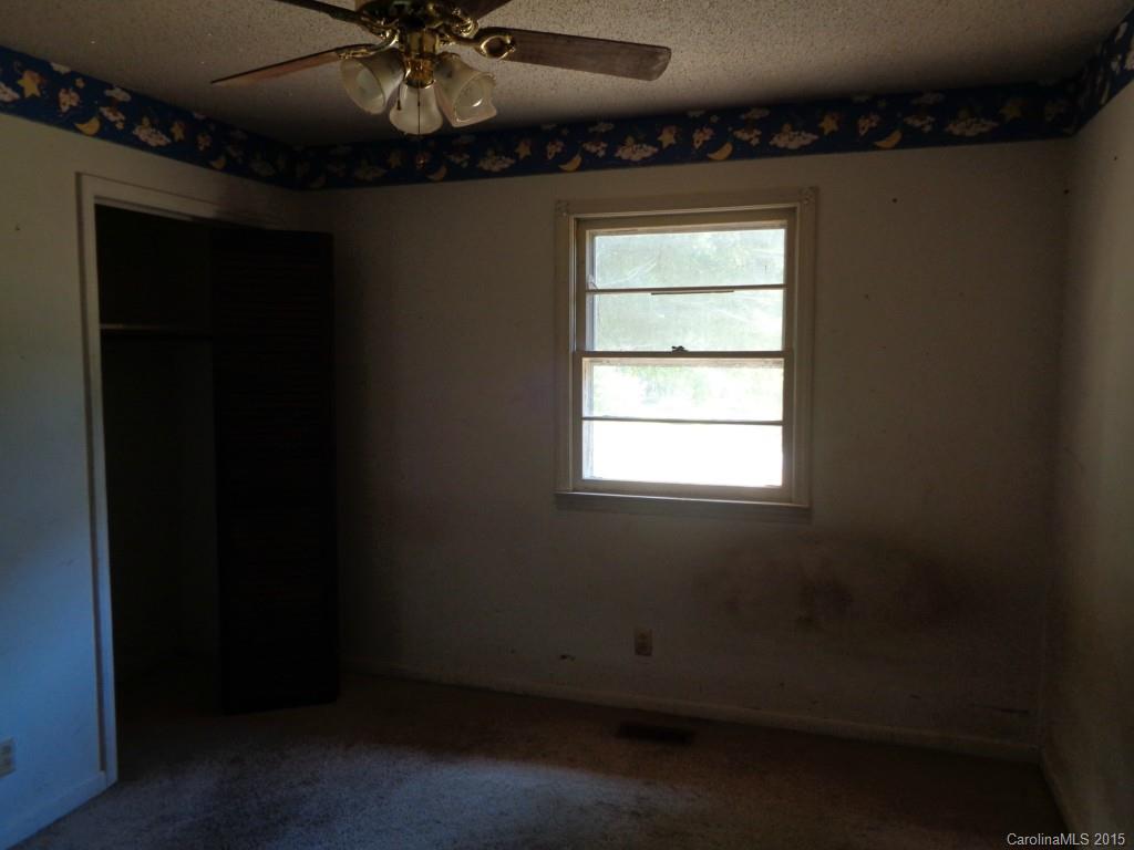 172 Alexander Road Troy, NC 27371 - Photo 4 of 11 Gallery Image 4