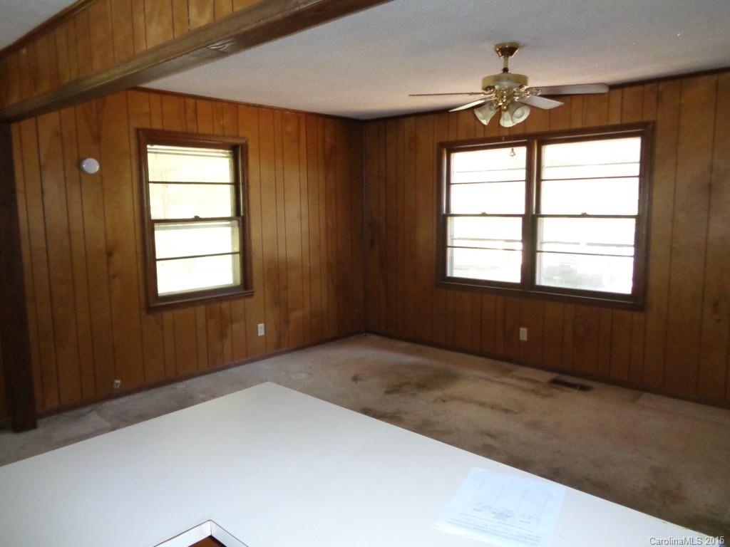 172 Alexander Road Troy, NC 27371 - Photo 5 of 11 Gallery Image 5