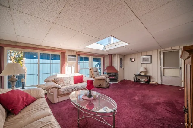 $299,900 | 110 Bellshire Lane, Syracuse, NY 13208