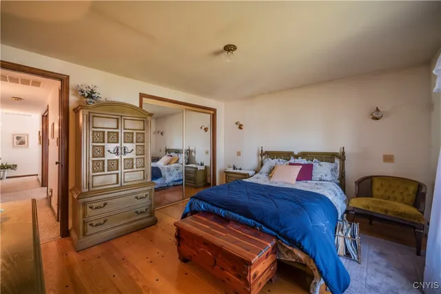 $299,900 | 110 Bellshire Lane, Syracuse, NY 13208