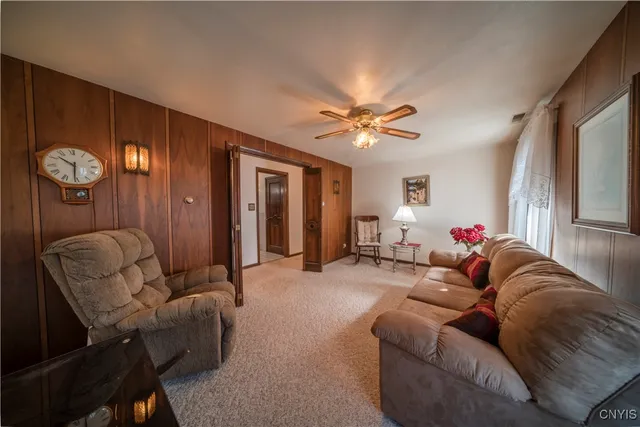 $299,900 | 110 Bellshire Lane, Syracuse, NY 13208