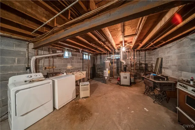 $299,900 | 110 Bellshire Lane, Syracuse, NY 13208